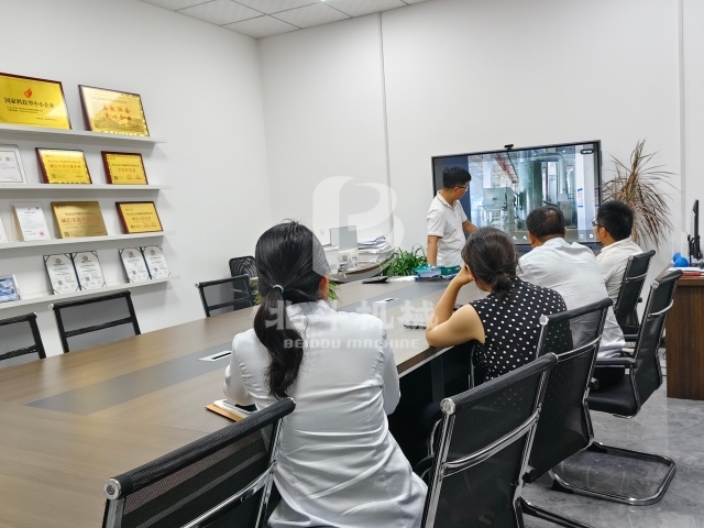 深化互訪考察交流 共拓炭化爐產(chǎn)業(yè)發(fā)展機遇