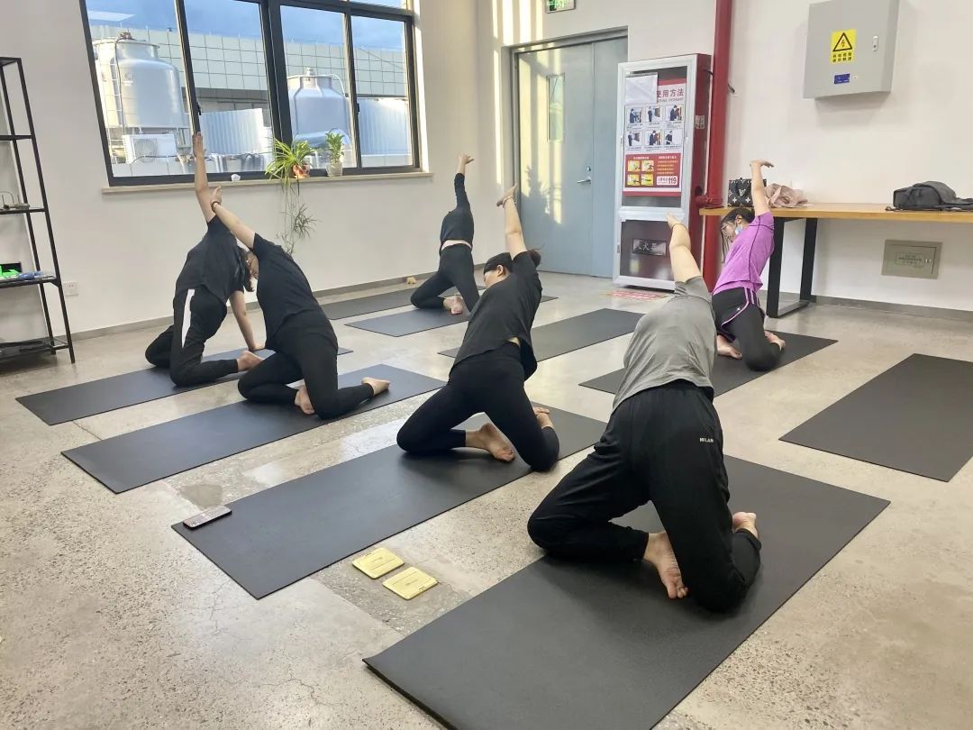 夏日炎炎， 中泰“瑜”你攜手同行